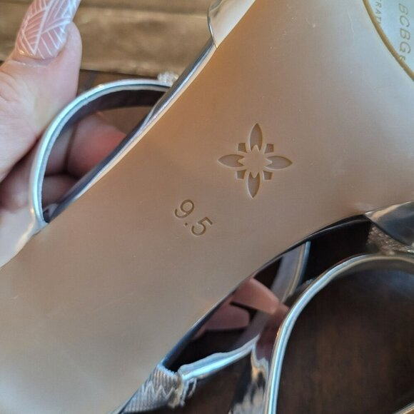 BCBGeneration Bardia Metallic Silver Rhineshone Bows Dress Mules size 9.5 - Picture 4 of 7